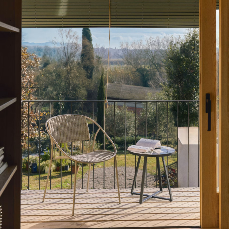 Outdoor stackable chair Atrani on high legs