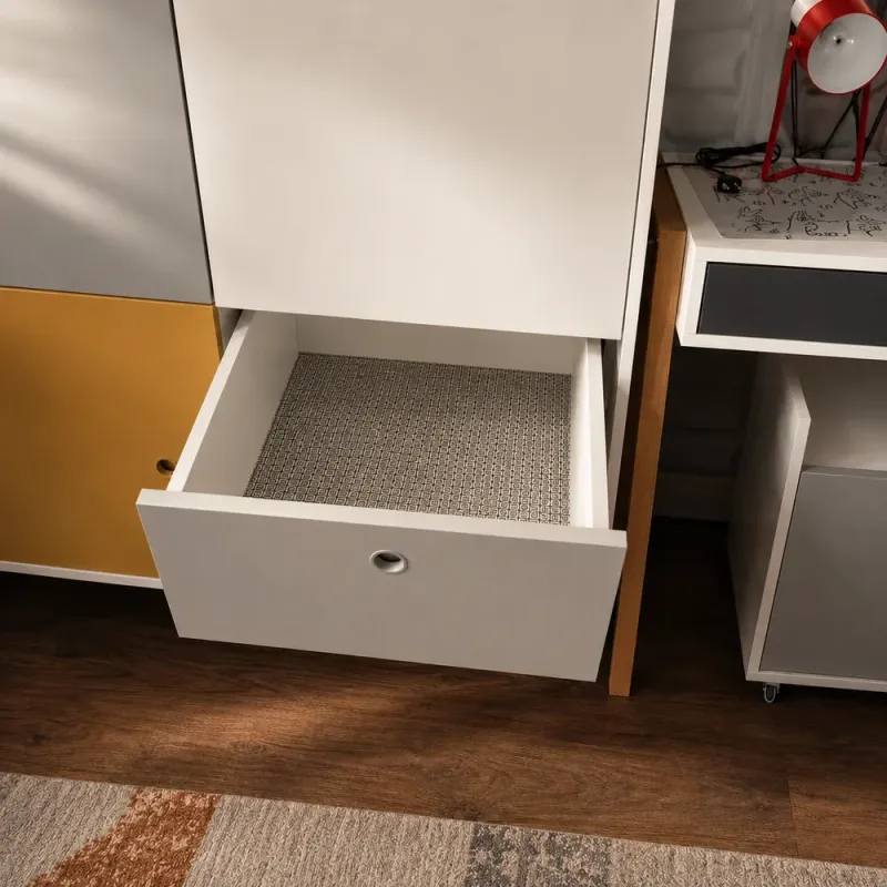 3-ukselne riidekapp Concept