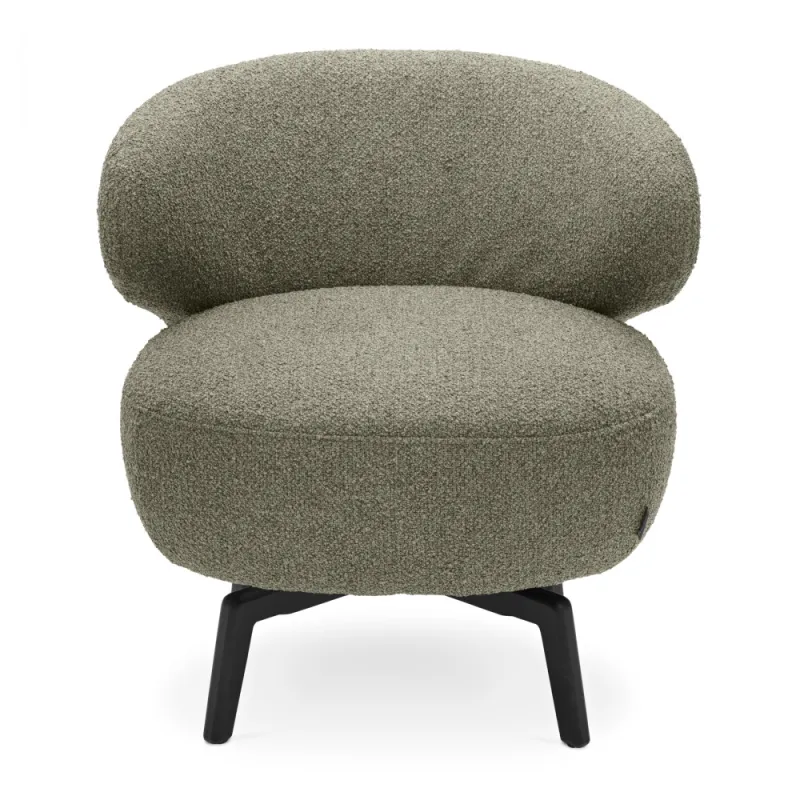Armchair Aila