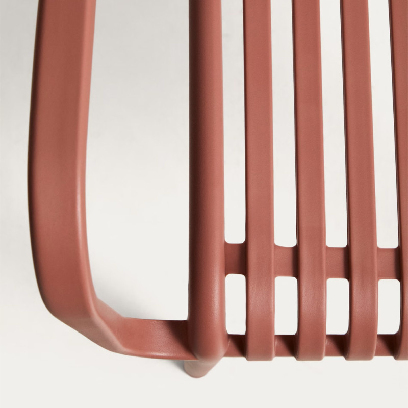 Plastikust aiatool Isabellini