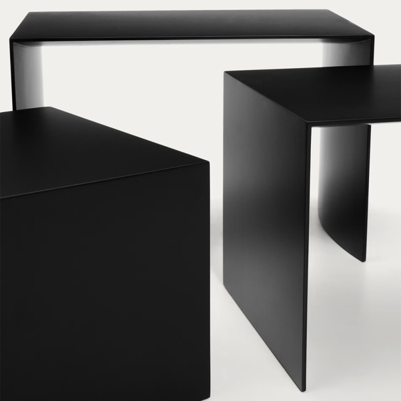 Set of three lacquered tables Litto