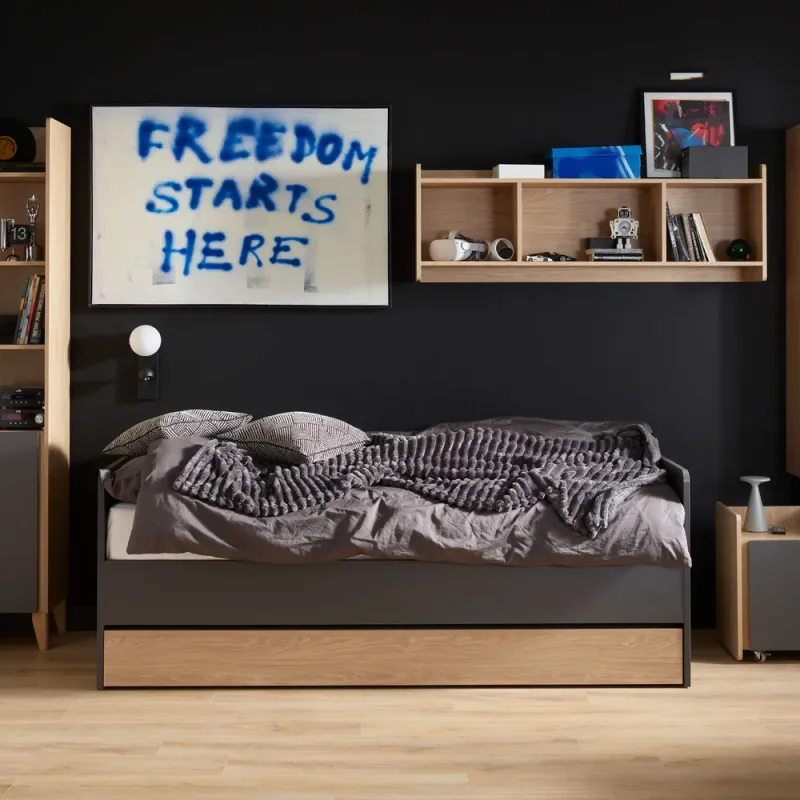 Muve bookcase shelf