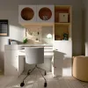 Kitsas esiküljel paiknev riiul 1 Reli