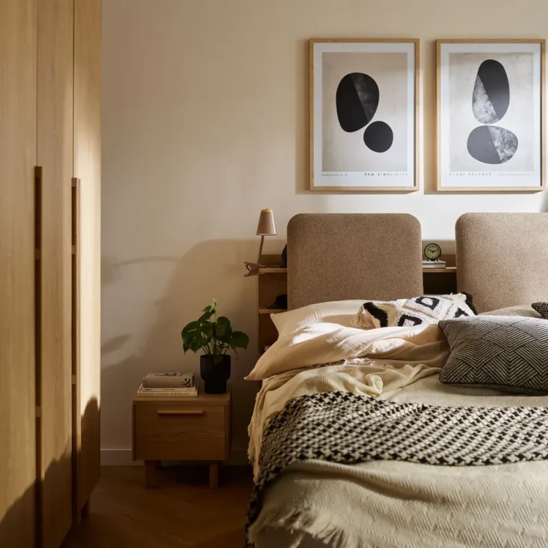 Bed 180x200 with shelves Well