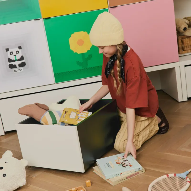 Dresser with 2 drawers on a platform with pull-out drawer Young Users Next