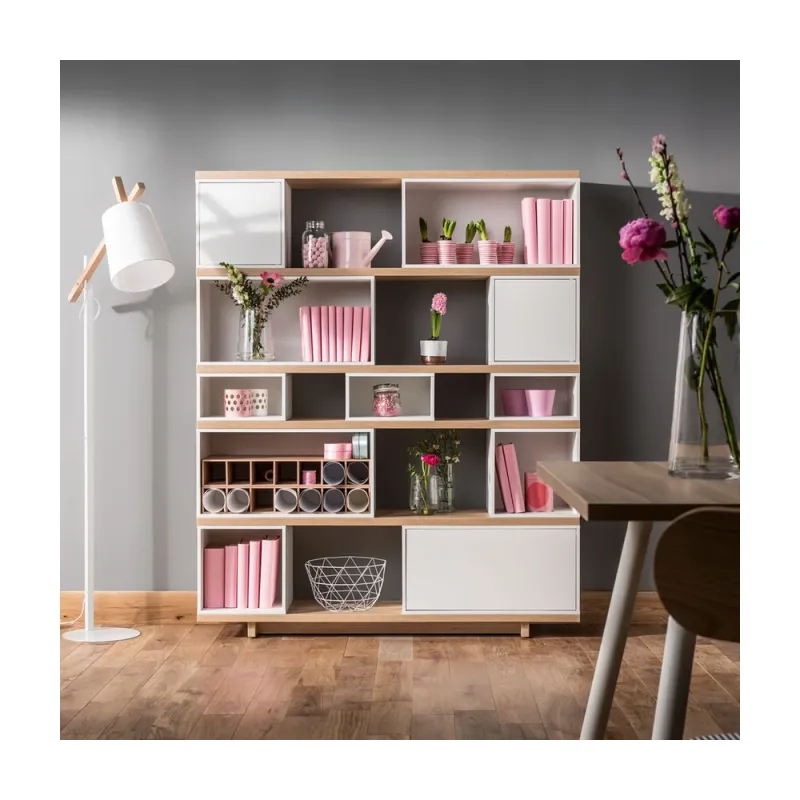 Wide bright bookcase Balance