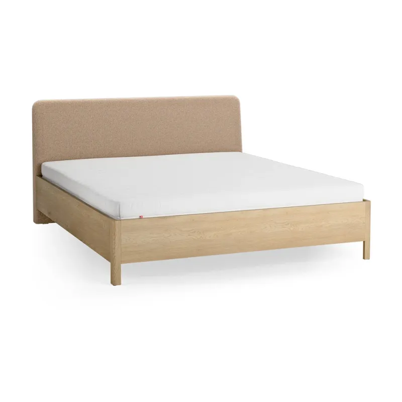 Voodi 180x200 polsterdatud kaldpeatsiga Well