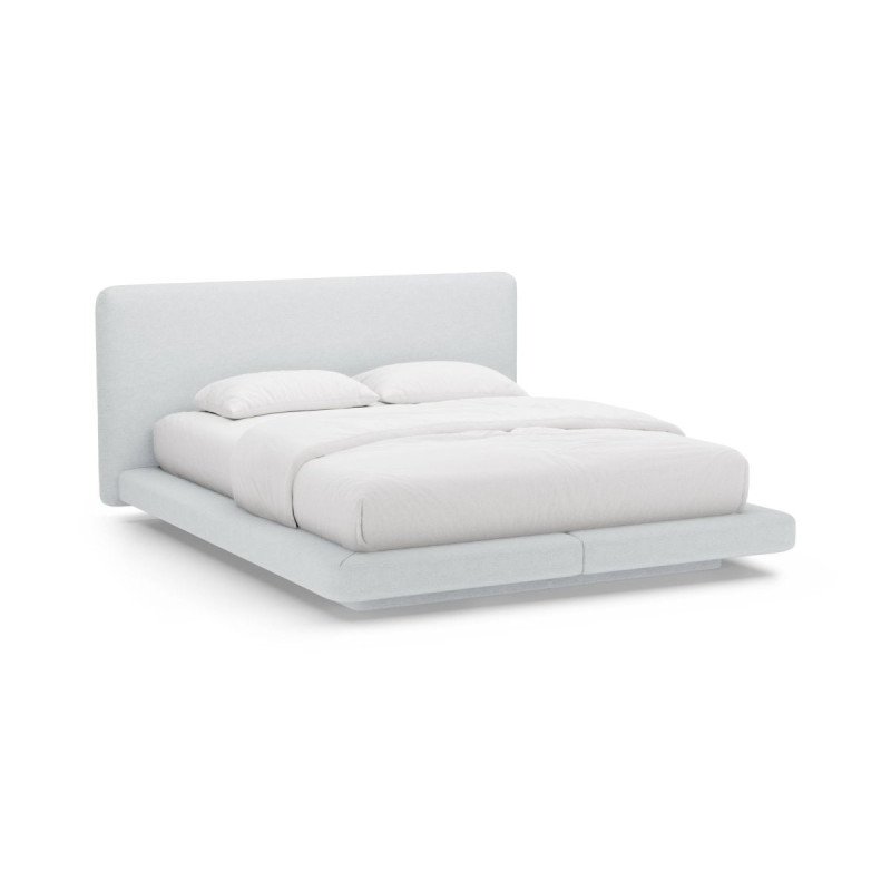 Voodi peatsiga Linea