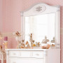 Mirror Romantic