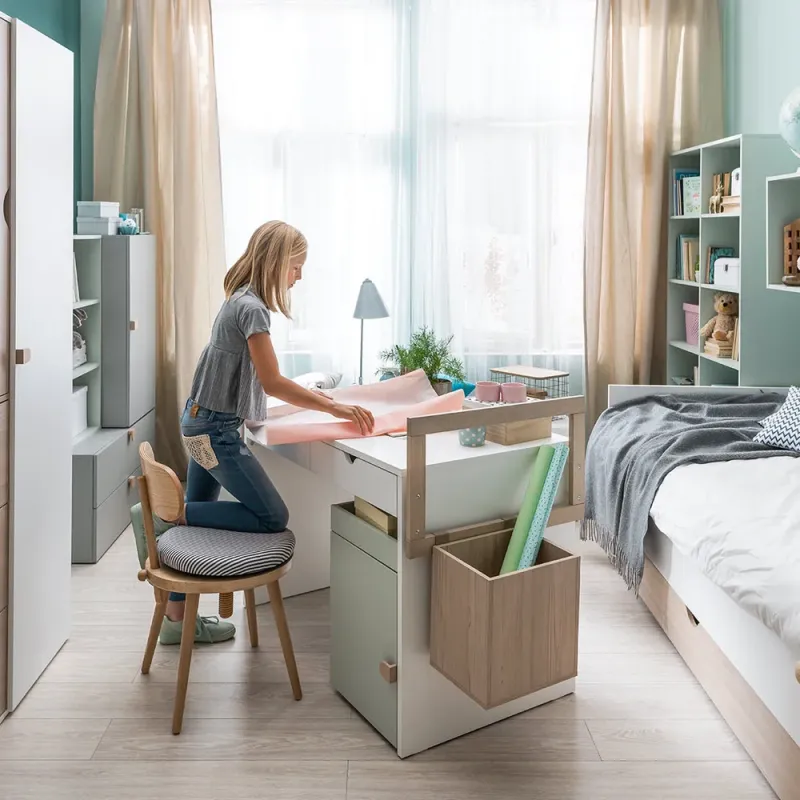 3-ukseline riidekapp Stige